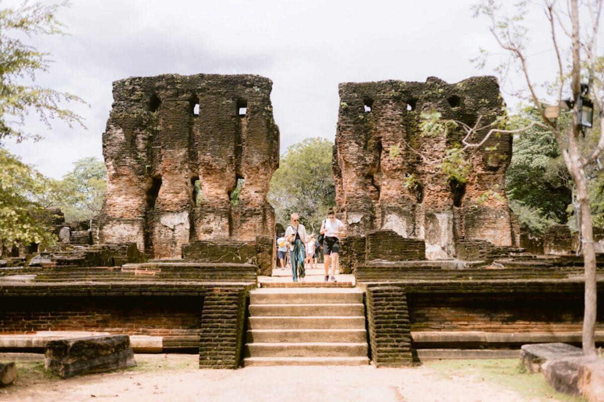 Gal Vihara rock Buddha